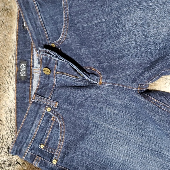 Jones New York Denim - Size 2 Jones New York classic stretch bootleg jeans